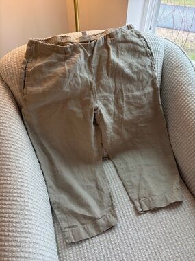 Change your love, linen Cropped Pants. Pockets.